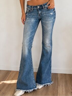 Silver Jeans Co. Aiko Tulip Low Rise Flare Jeans W28 L32 Y2K Distressed